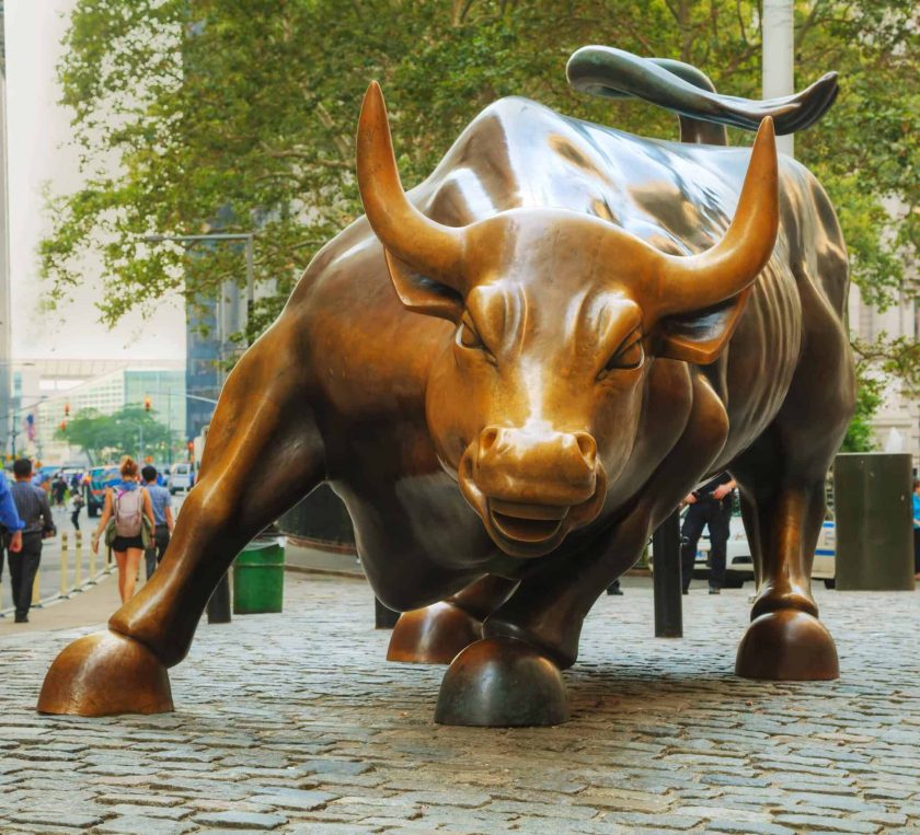 charging-bull-sculpture-2048x1860