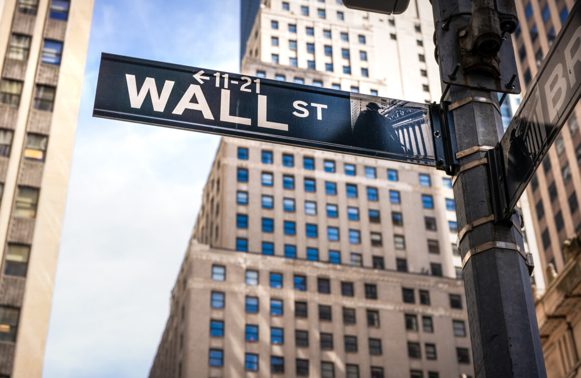 wall-street-sign-in-lower-manhattan-nyc